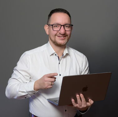 Social Content Team Frank